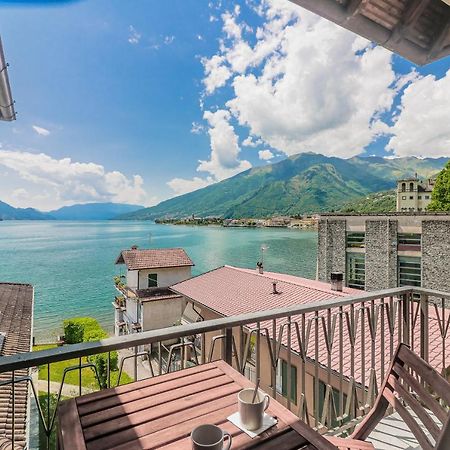 Stunning View Lakeside Apartment - Larihome A11 Граведона Екстер'єр фото